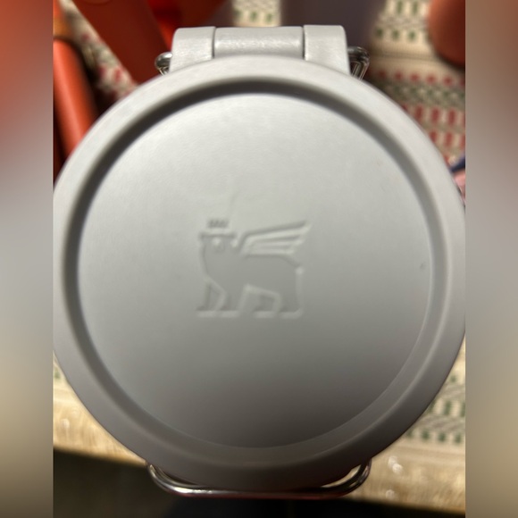 Stanley 24 oz - Picture 2 of 6